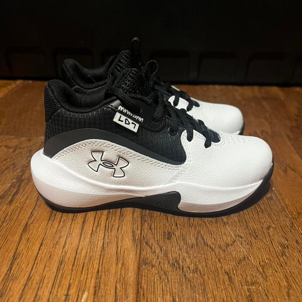 UA lockdown 7's size 13K *NEW*